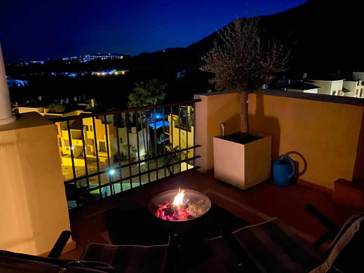 Huge Rooftop Solarium With See View - 3 Rooms Бенахавис Экстерьер фото